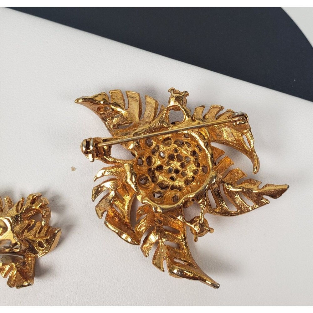 Vintage Flower Orange Yellow Crystal Rhinestone Leaf Brooch Clip On Earring Set - Picture 11 of 16